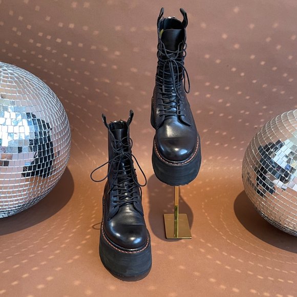 **SOLD***. R13 DOUBLE STACK BOOT BLACK SZ 7 - Picture 4 of 16
